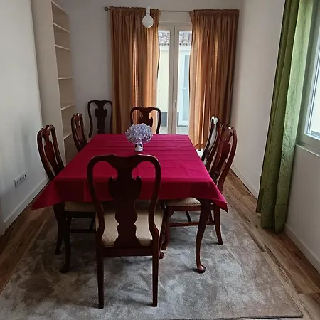 Cozy Premium * Πόντα Ντελγκάντα