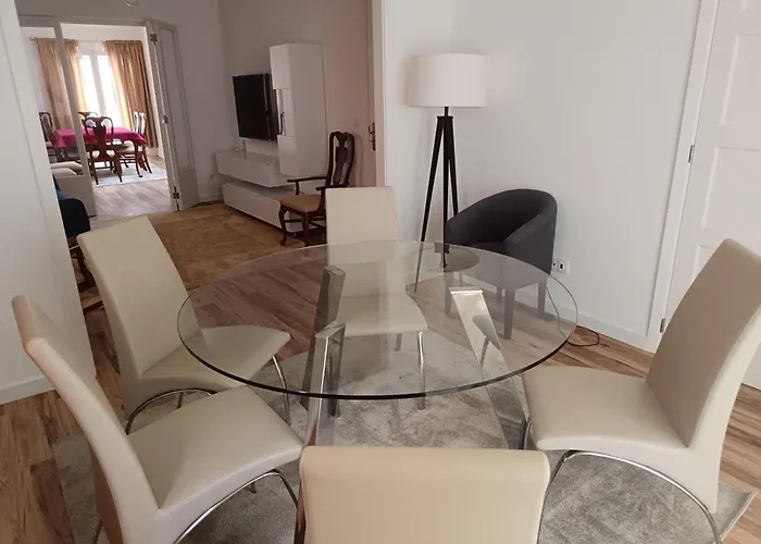 Διαμέρισμα Cozy Premium Πόντα Ντελγκάντα